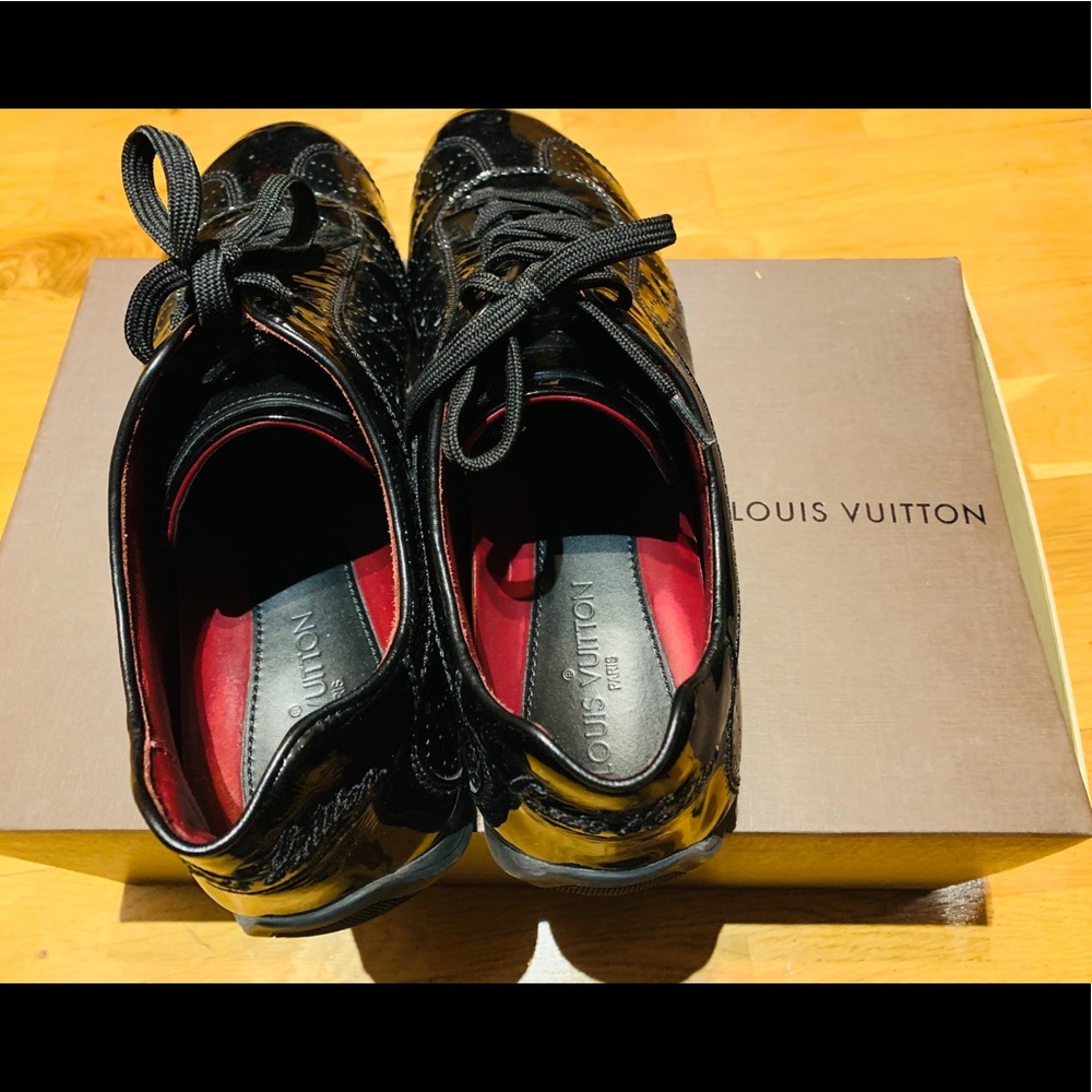 Louis Vuitton patent leather sneakers - Picture 2 of 3
